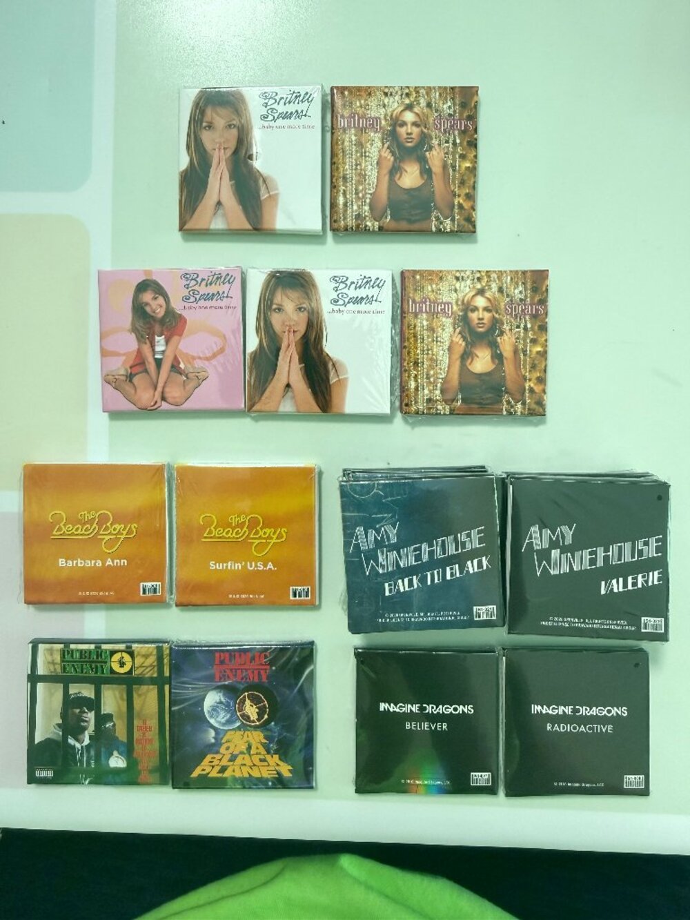 MGA Miniverse Real Music Vinyl YOU PICK Playable Mini Records Britney Amy Elton